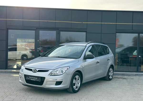 Hyundai I30 cena 14900 przebieg: 182000, rok produkcji 2009 z Włodawa małe 277